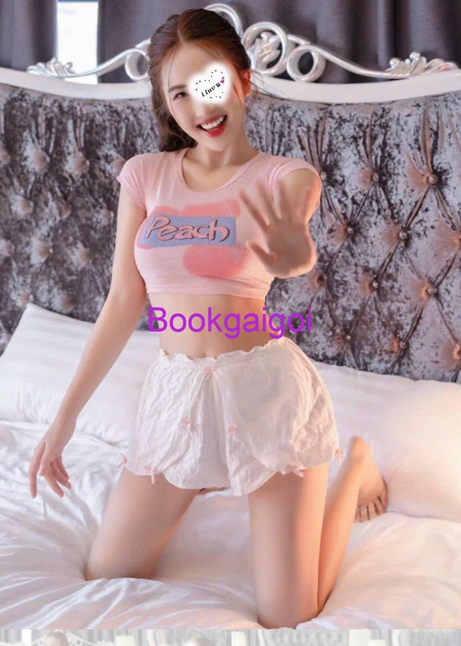 Bé Na – Gương Mặt Trẻ Trung, Duyên Dáng Và Phong Cách Cuốn Hút Tại Nha Trang (3) Bé Na – Gương Mặt Trẻ Trung, Duyên Dáng Và Phong Cách Cuốn Hút Tại Nha Trang (3)